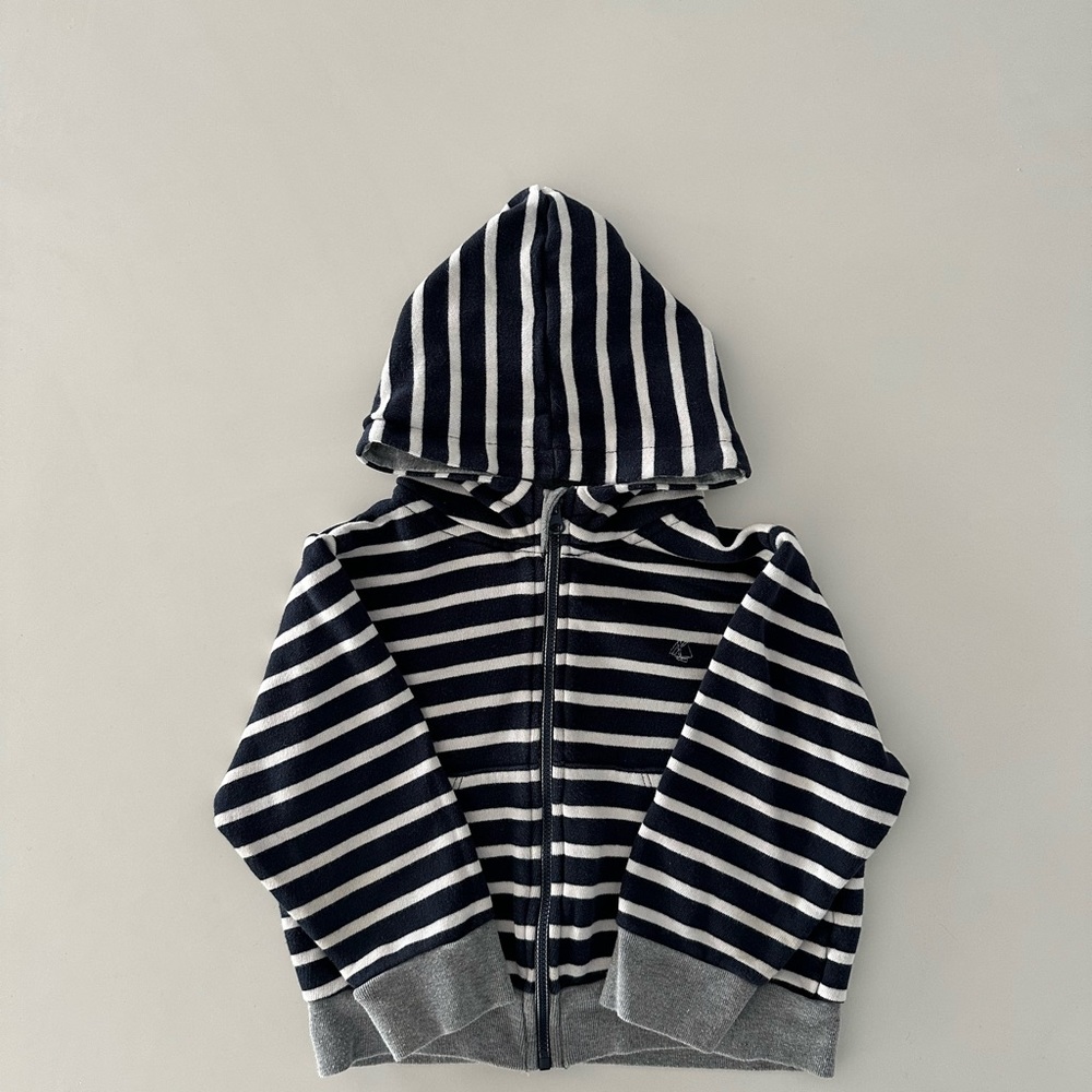 PETIT BATEAU breton navy/white/grey hooded sweatshirt in size 4